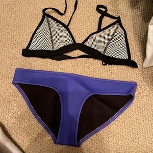 Triangl Bikini Set